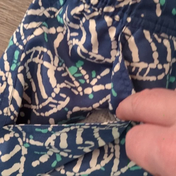 Vineyard Vines Blue Fish Swim Trunks Size XL